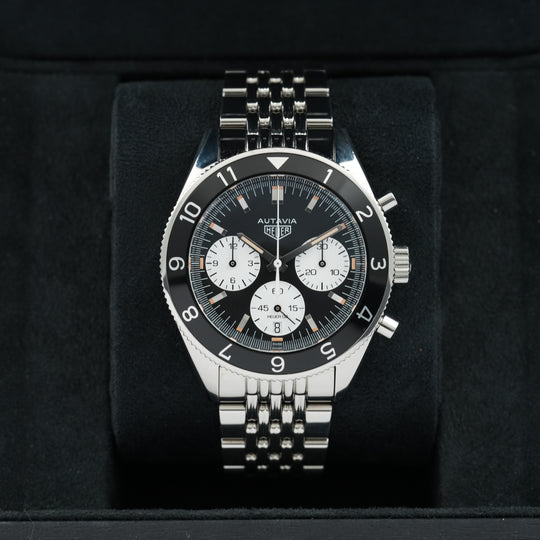 TAG Heuer Autavia Heritage Chronograph 42mm ref.CBE2110 Full Set 2021