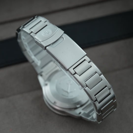 YEMA NAVYGRAF MARINE NATIONALE QUARTZ