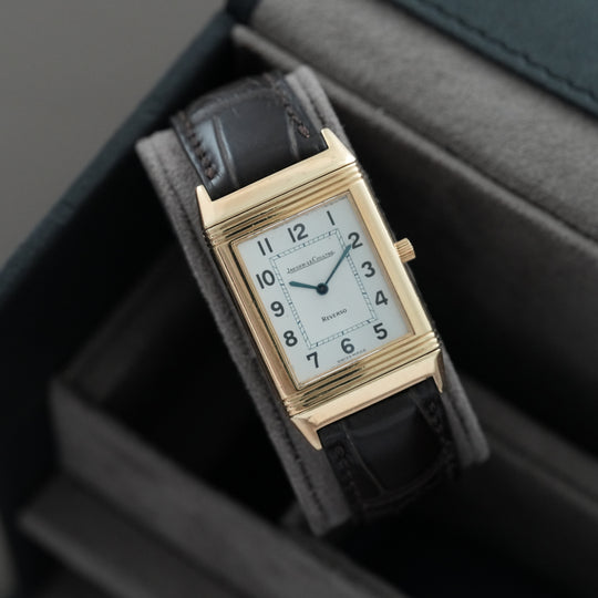 Jaeger-LeCoultre Reverso Classique Medium Classic 18k Gold ref:250.1.09