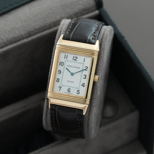Jaeger-LeCoultre Reverso Classique Medium Classic 18k Gold ref:250.1.09