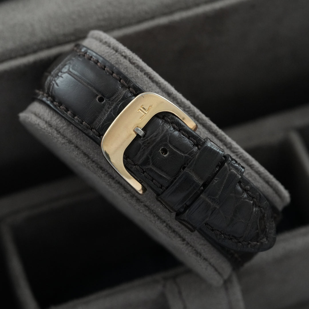 Jaeger-LeCoultre Reverso Classique Medium Classic 18k Gold ref:250.1.09