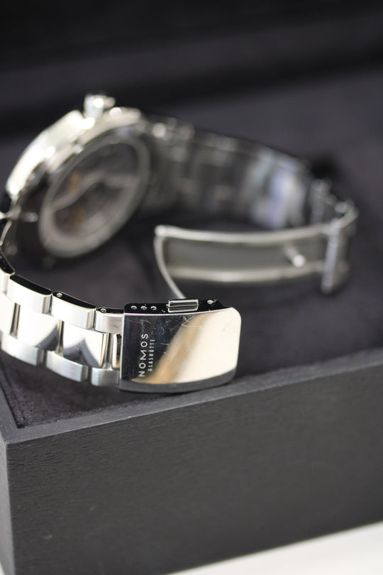 NOMOS Club Sport Neomatik 42 Datum – Ref. 782