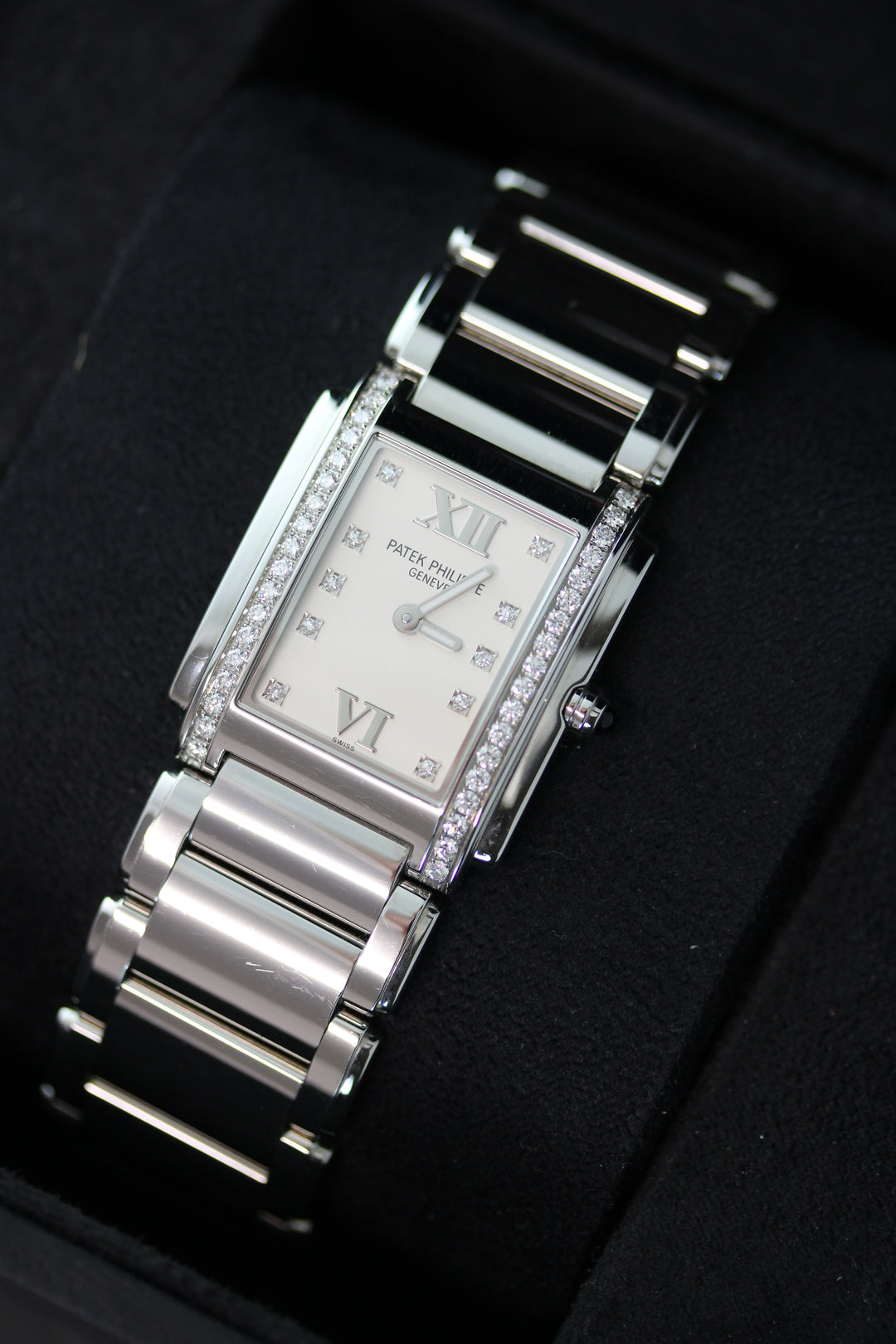 Patek Philippe Twenty~4 Diamond (mit Papieren)
