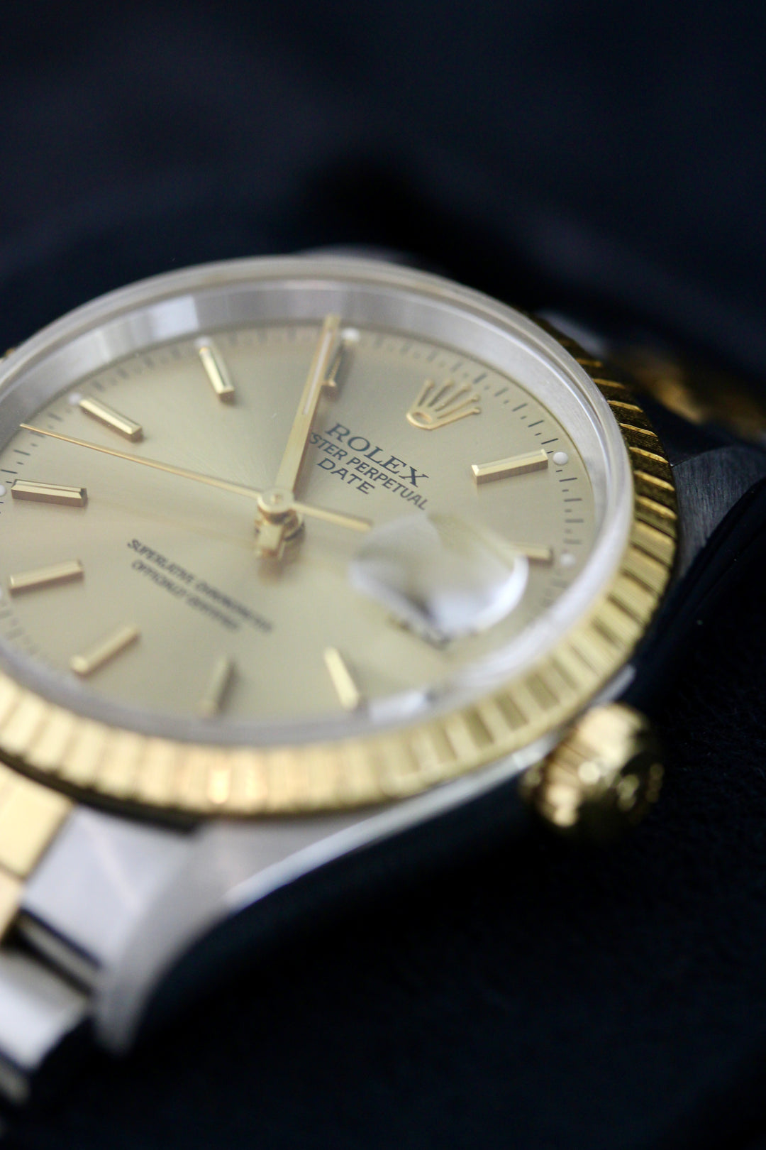 Rolex Oyster Perpetual Date 34 mm Champagne Dial (Full Set)