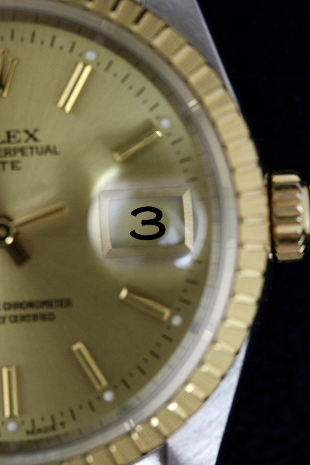 Rolex Oyster Perpetual Date 34 mm Champagne Dial (Full Set)