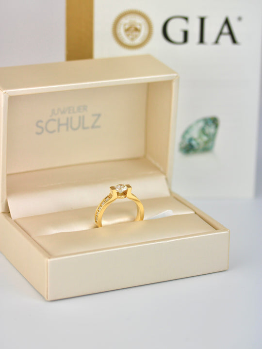 Brillant-Ring aus 750 Gelbgold mit 0,70 ct Mittelstein