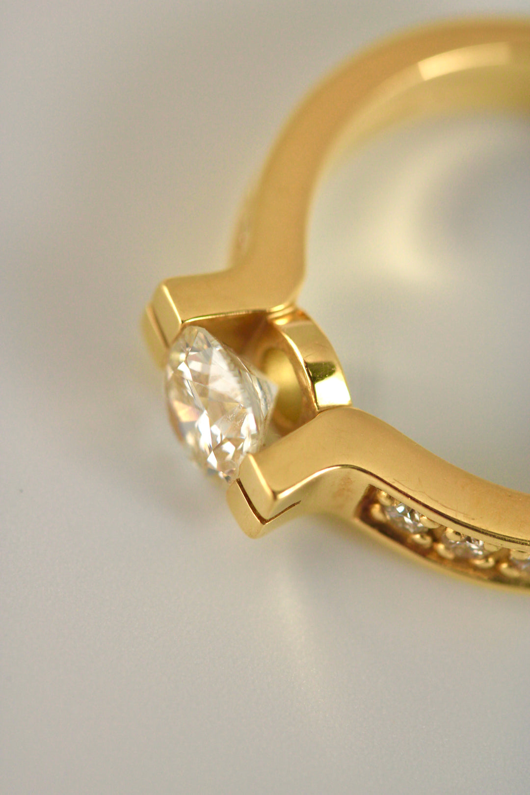 Brillant-Ring aus 750 Gelbgold mit 0,70 ct Mittelstein