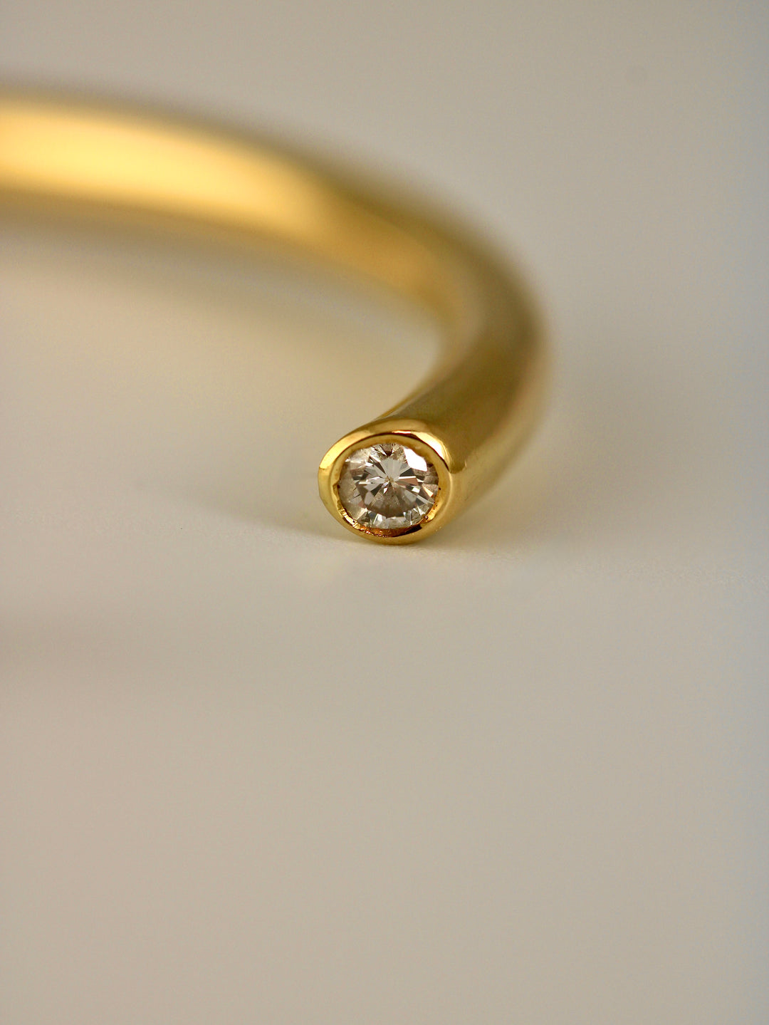 Offener Brillant-Armreif aus 750 Gelbgold